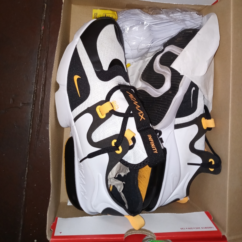 Jordan 11s - airmax 200 - airmax 200 SE